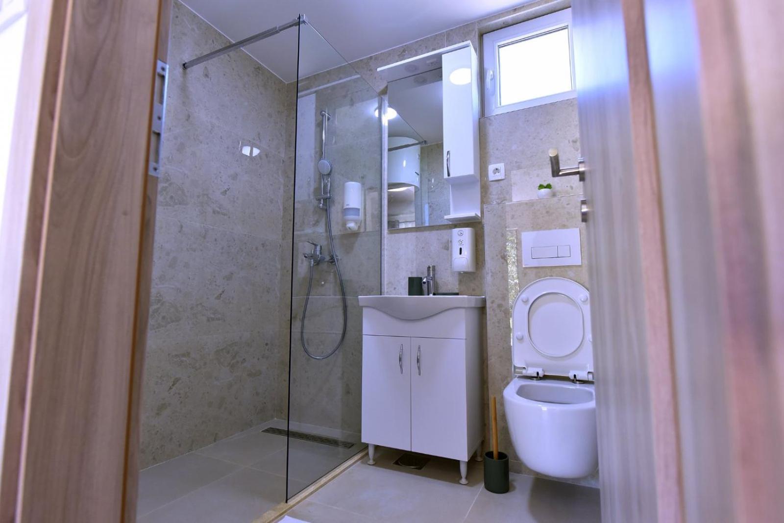 Airport Apartments Tri Hrasta بودغوريتْسا المظهر الخارجي الصورة